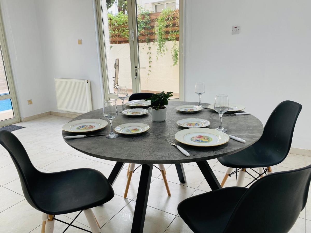 Gaia - 4 Bedroom House In Larnaca Buitenkant foto