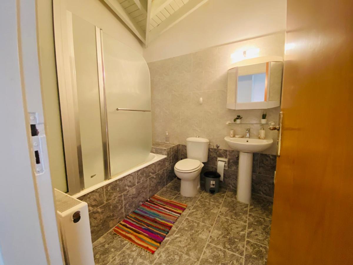 Gaia - 4 Bedroom House In Larnaca Buitenkant foto