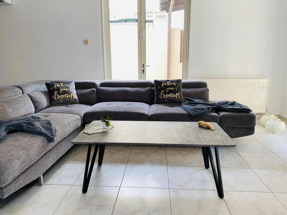 Gaia - 4 Bedroom House In Larnaca Buitenkant foto