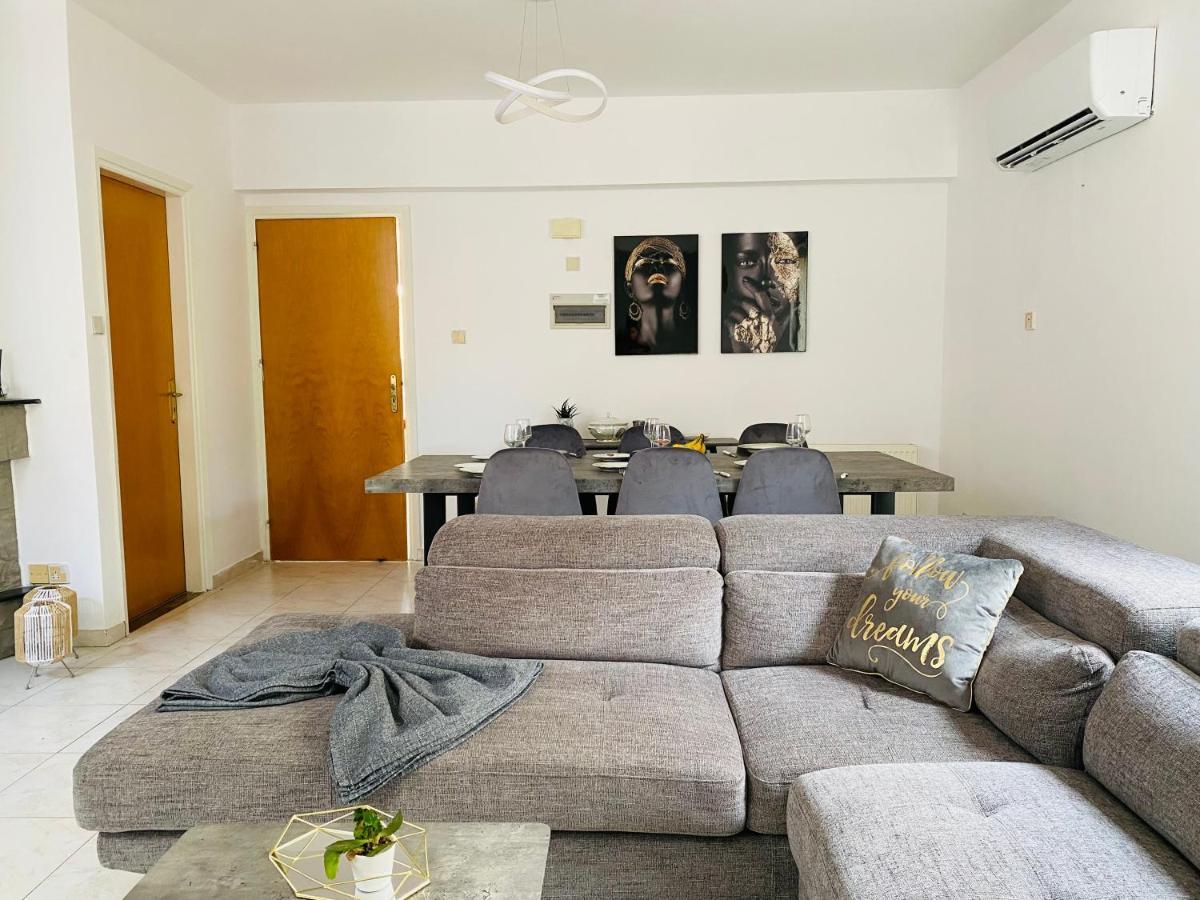 Gaia - 4 Bedroom House In Larnaca Buitenkant foto